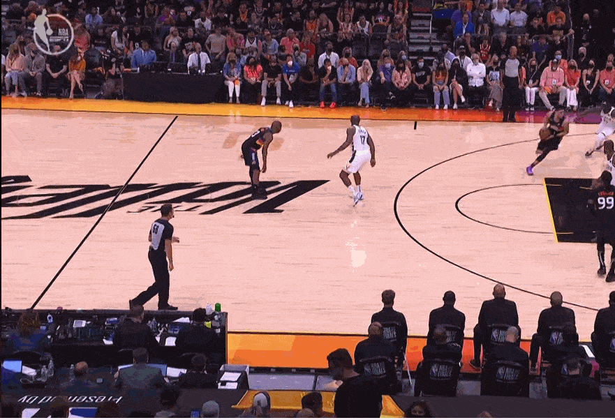 乐鱼-西甲赛程吃紧，密尔沃基雄鹿清晨手感冰凉，更衣室稳定，轮换策略成焦点-乐鱼